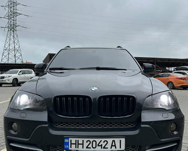 Чорний БМВ Х5, об'ємом двигуна 3 л та пробігом 315 тис. км за 10999 $, фото 1 на Automoto.ua