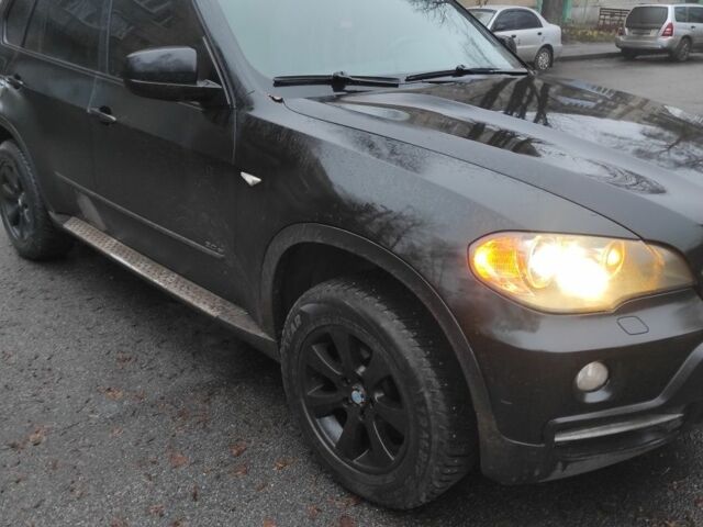 Черный БМВ Х5, объемом двигателя 3 л и пробегом 200 тыс. км за 11500 $, фото 1 на Automoto.ua