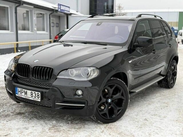 Черный БМВ Х5, объемом двигателя 3 л и пробегом 210 тыс. км за 5000 $, фото 1 на Automoto.ua