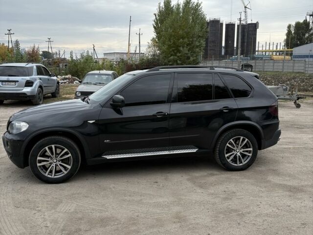 Черный БМВ Х5, объемом двигателя 4.8 л и пробегом 350 тыс. км за 10000 $, фото 1 на Automoto.ua