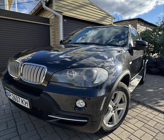 Черный БМВ Х5, объемом двигателя 4.8 л и пробегом 309 тыс. км за 11000 $, фото 1 на Automoto.ua