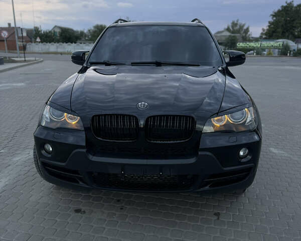 Черный БМВ Х5, объемом двигателя 3 л и пробегом 280 тыс. км за 15800 $, фото 1 на Automoto.ua