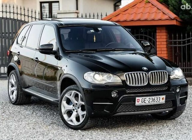 Черный БМВ Х5, объемом двигателя 0 л и пробегом 225 тыс. км за 4000 $, фото 1 на Automoto.ua