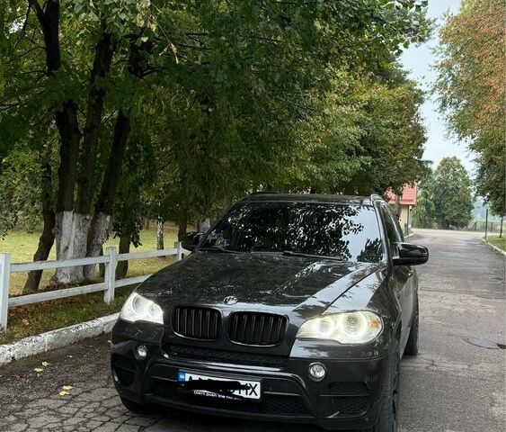 Черный БМВ Х5, объемом двигателя 3 л и пробегом 205 тыс. км за 18000 $, фото 1 на Automoto.ua