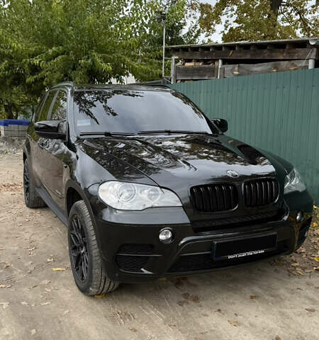 Черный БМВ Х5, объемом двигателя 3 л и пробегом 200 тыс. км за 18000 $, фото 1 на Automoto.ua