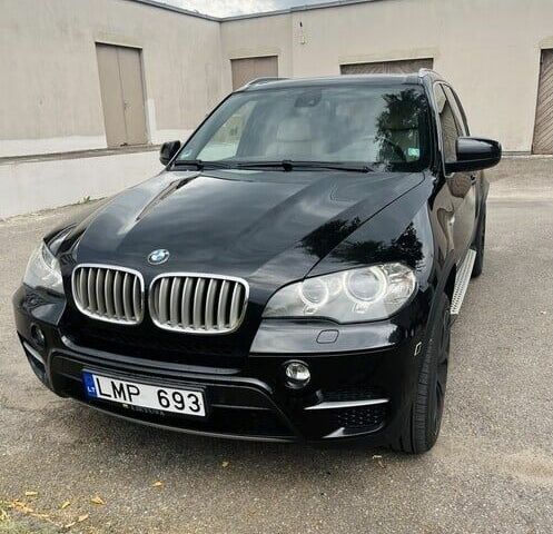Черный БМВ Х5, объемом двигателя 0 л и пробегом 274 тыс. км за 3750 $, фото 1 на Automoto.ua