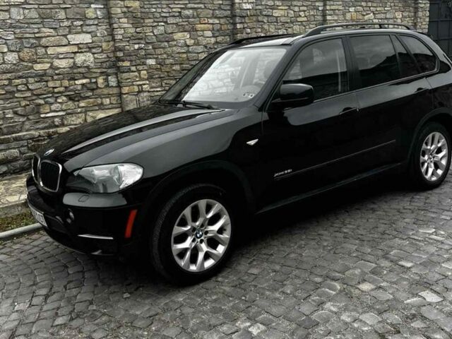 Черный БМВ Х5, объемом двигателя 2.8 л и пробегом 300 тыс. км за 13000 $, фото 1 на Automoto.ua