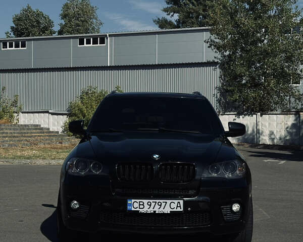 Черный БМВ Х5, объемом двигателя 2.98 л и пробегом 300 тыс. км за 15000 $, фото 1 на Automoto.ua