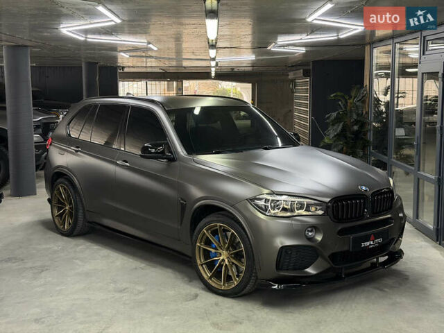 Черный БМВ Х5, объемом двигателя 2.99 л и пробегом 250 тыс. км за 30900 $, фото 1 на Automoto.ua
