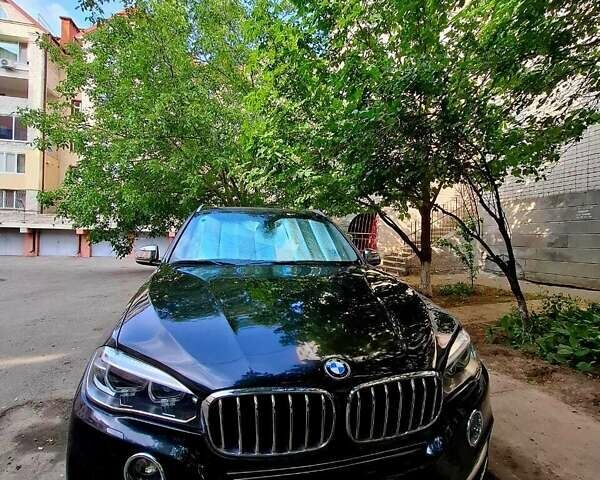 Черный БМВ Х5, объемом двигателя 2.98 л и пробегом 56 тыс. км за 30000 $, фото 1 на Automoto.ua