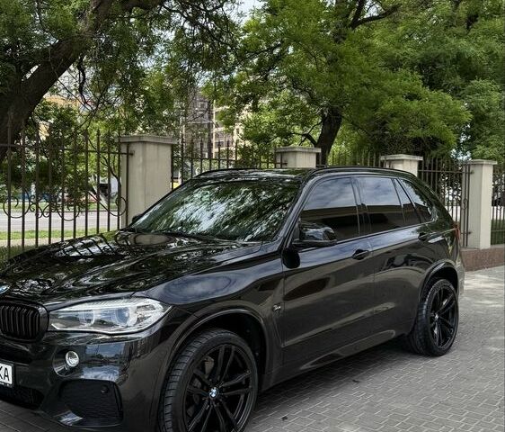 Черный БМВ Х5, объемом двигателя 3 л и пробегом 109 тыс. км за 26500 $, фото 1 на Automoto.ua