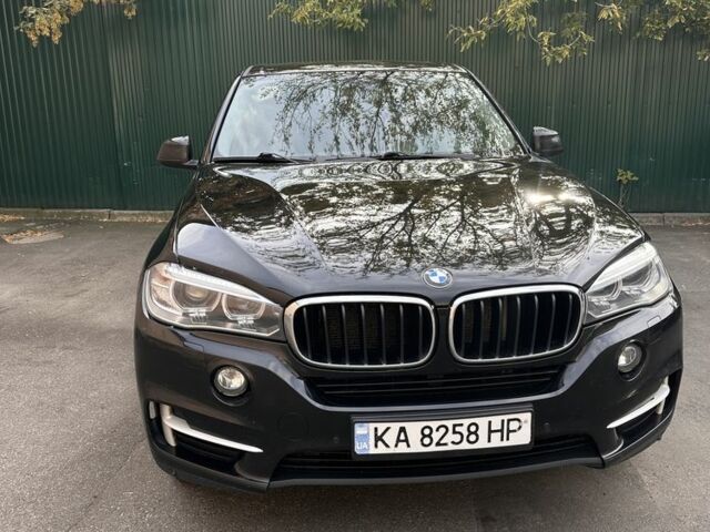 Черный БМВ Х5, объемом двигателя 2 л и пробегом 246 тыс. км за 22000 $, фото 1 на Automoto.ua