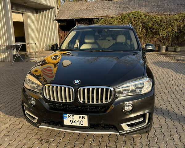 Черный БМВ Х5, объемом двигателя 2 л и пробегом 258 тыс. км за 25500 $, фото 1 на Automoto.ua