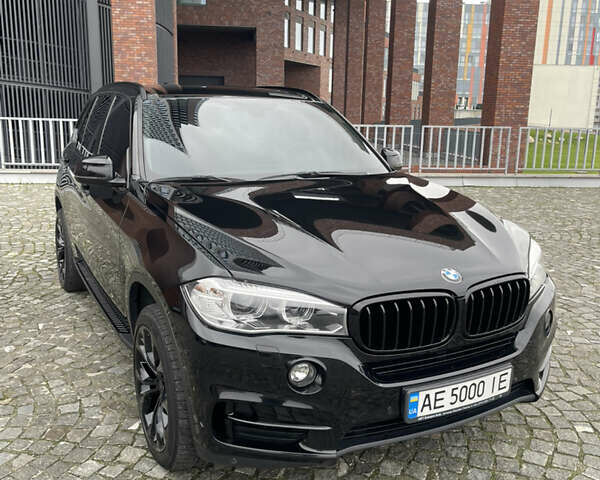 Черный БМВ Х5, объемом двигателя 2.5 л и пробегом 118 тыс. км за 34500 $, фото 1 на Automoto.ua