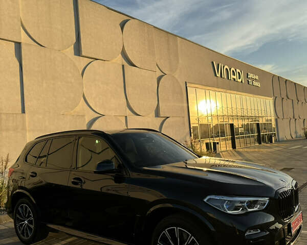 БМВ Х5 2019 у Дніпро (Дніпропетровську) на Automoto.ua Чорний БМВ Х5, об'ємом двигуна 3 л та пробігом 60 тис. км за 61750 $, фото 1 на Automoto.ua