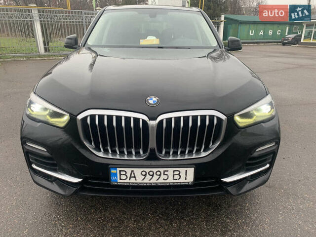Чорний БМВ Х5, об'ємом двигуна 2 л та пробігом 226 тис. км за 43333 $, фото 1 на Automoto.ua