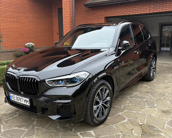Чорний БМВ Х5, об'ємом двигуна 3 л та пробігом 100 тис. км за 75000 $, фото 1 на Automoto.ua