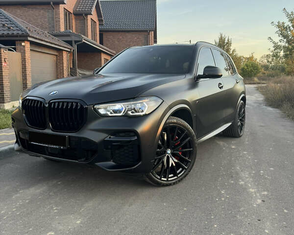 Чорний БМВ Х5, об'ємом двигуна 2.99 л та пробігом 47 тис. км за 80000 $, фото 1 на Automoto.ua