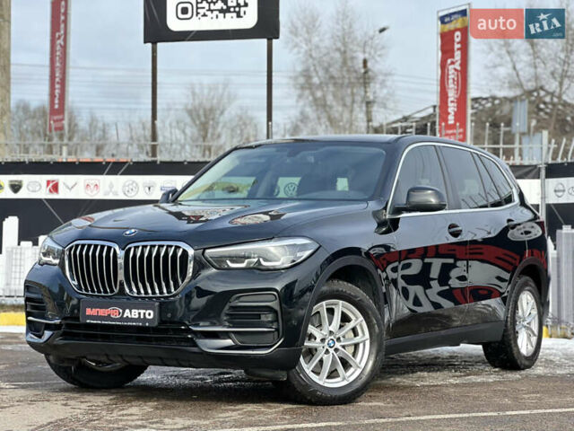 Черный БМВ Х5, объемом двигателя 2 л и пробегом 68 тыс. км за 57400 $, фото 1 на Automoto.ua