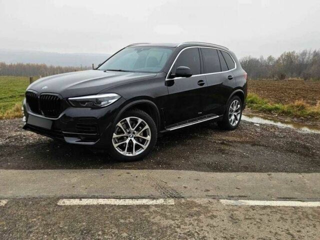 Черный БМВ Х5, объемом двигателя 3 л и пробегом 49 тыс. км за 33300 $, фото 1 на Automoto.ua