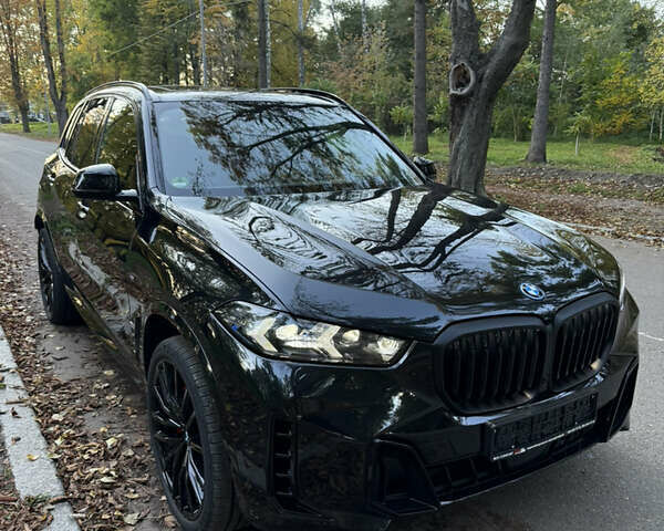 БМВ Х5 2023 в Черновцах на Automoto.ua Черный БМВ Х5, объемом двигателя 3 л и пробегом 66 тыс. км за 99000 $, фото 1 на Automoto.ua