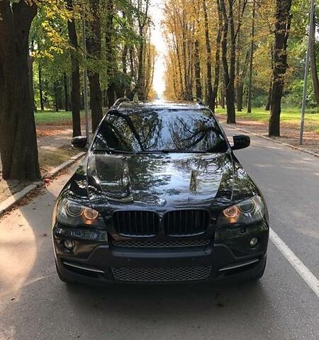 Чорний БМВ Х5, об'ємом двигуна 3 л та пробігом 290 тис. км за 18300 $, фото 1 на Automoto.ua