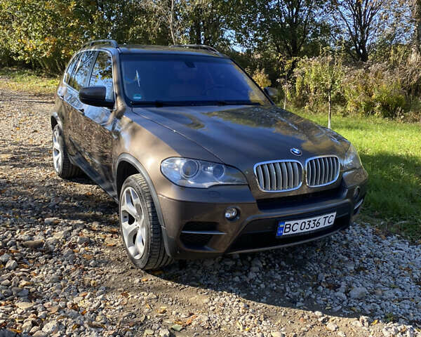 БМВ Х5 2010 в Новояворовск на Automoto.ua Коричневый БМВ Х5, объемом двигателя 2.99 л и пробегом 256 тыс. км за 16900 $, фото 1 на Automoto.ua