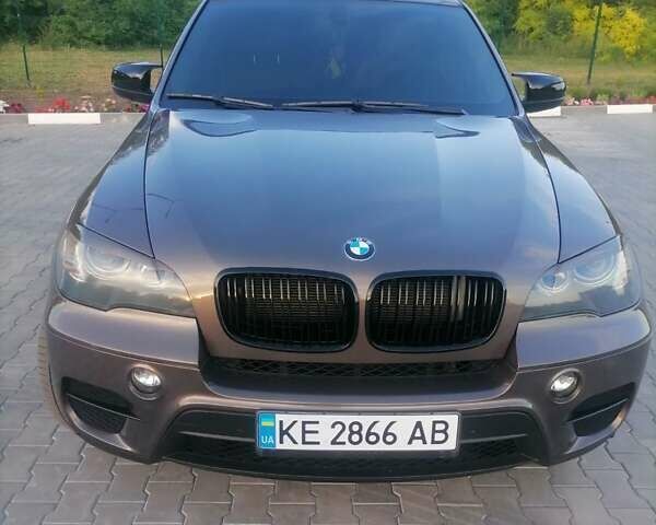 БМВ Х5 2011 у Дніпро (Дніпропетровську) на Automoto.ua Коричневий БМВ Х5, об'ємом двигуна 2.98 л та пробігом 230 тис. км за 15500 $, фото 1 на Automoto.ua