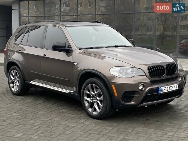 Коричневый БМВ Х5, объемом двигателя 2.98 л и пробегом 171 тыс. км за 12500 $, фото 1 на Automoto.ua