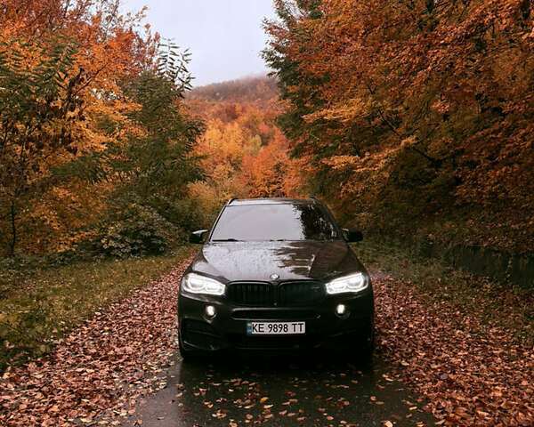 Коричневый БМВ Х5, объемом двигателя 2.99 л и пробегом 175 тыс. км за 36000 $, фото 1 на Automoto.ua