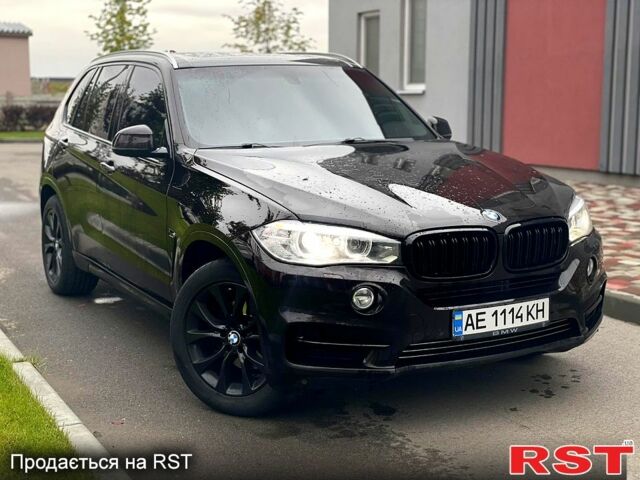 Коричневый БМВ Х5, объемом двигателя 3 л и пробегом 207 тыс. км за 19500 $, фото 1 на Automoto.ua