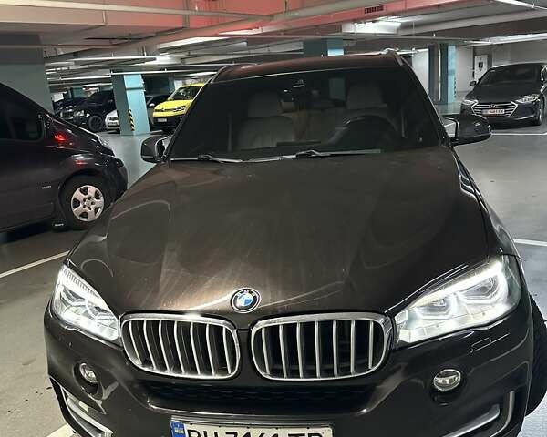 Коричневый БМВ Х5, объемом двигателя 2.99 л и пробегом 184 тыс. км за 33500 $, фото 1 на Automoto.ua