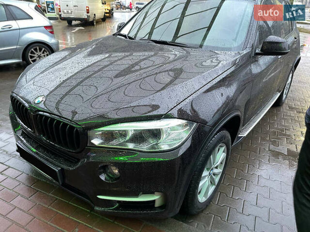 Коричневый БМВ Х5, объемом двигателя 2 л и пробегом 60 тыс. км за 39500 $, фото 1 на Automoto.ua