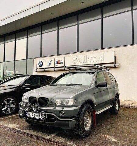 БМВ Х5, объемом двигателя 3 л и пробегом 280 тыс. км за 2638 $, фото 1 на Automoto.ua