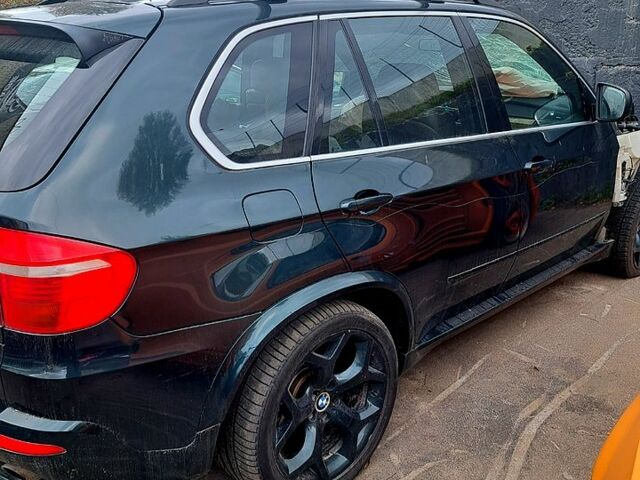 БМВ Х5, объемом двигателя 3.5 л и пробегом 350 тыс. км за 9000 $, фото 1 на Automoto.ua