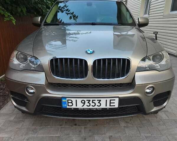 БМВ Х5 2011 в Кременчуге на Automoto.ua Желтый БМВ Х5, объемом двигателя 3 л и пробегом 230 тыс. км за 15000 $, фото 1 на Automoto.ua