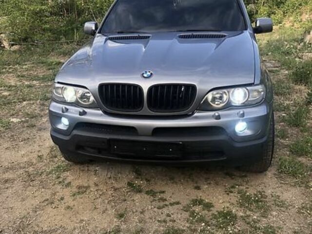 Сірий БМВ Х5, об'ємом двигуна 3 л та пробігом 400 тис. км за 10500 $, фото 1 на Automoto.ua