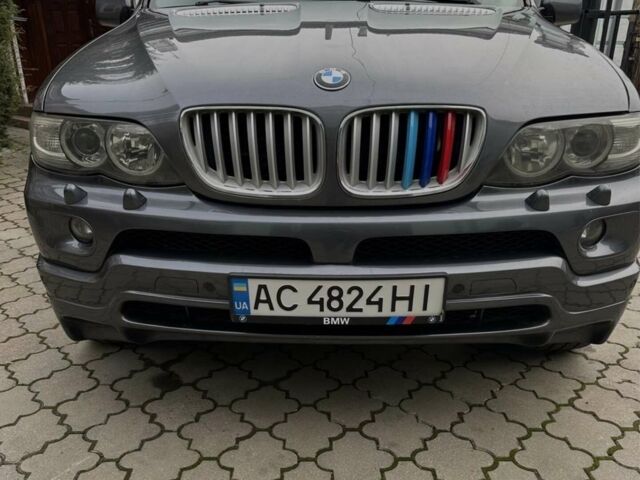Серый БМВ Х5, объемом двигателя 4.4 л и пробегом 215 тыс. км за 8999 $, фото 1 на Automoto.ua
