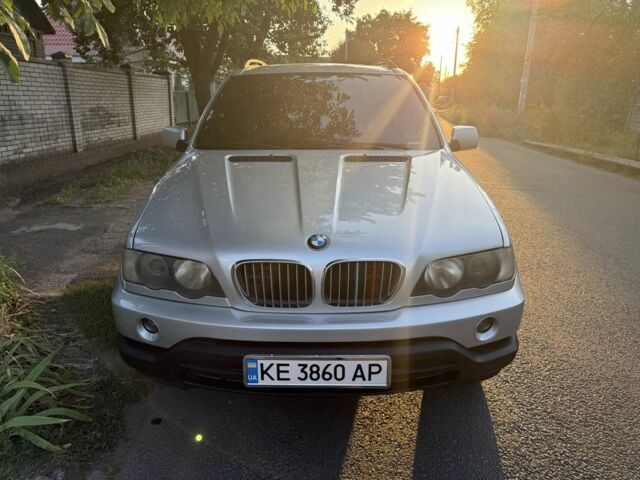 Серый БМВ Х5, объемом двигателя 4.4 л и пробегом 250 тыс. км за 7700 $, фото 1 на Automoto.ua