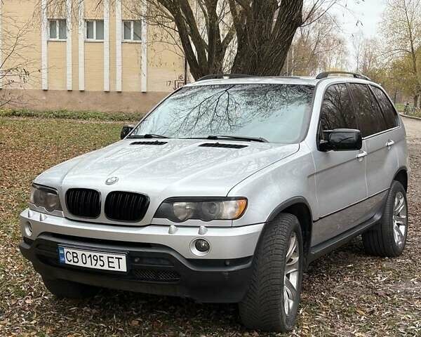 Серый БМВ Х5, объемом двигателя 4.4 л и пробегом 451 тыс. км за 6000 $, фото 1 на Automoto.ua
