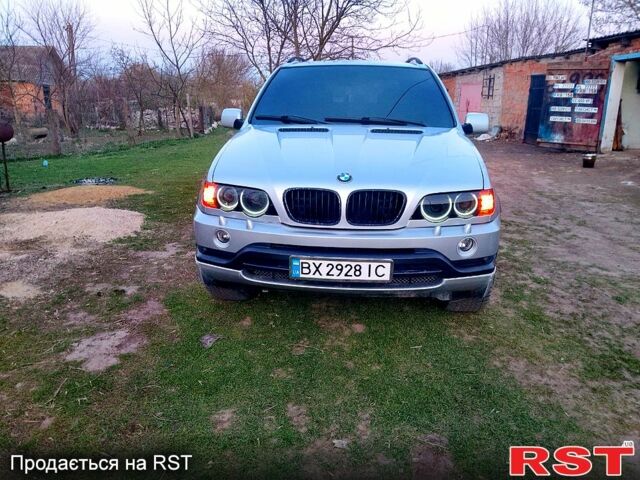 Серый БМВ Х5, объемом двигателя 3 л и пробегом 519 тыс. км за 8800 $, фото 1 на Automoto.ua