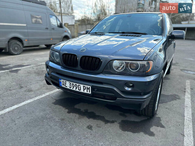Серый БМВ Х5, объемом двигателя 3 л и пробегом 394 тыс. км за 8500 $, фото 1 на Automoto.ua