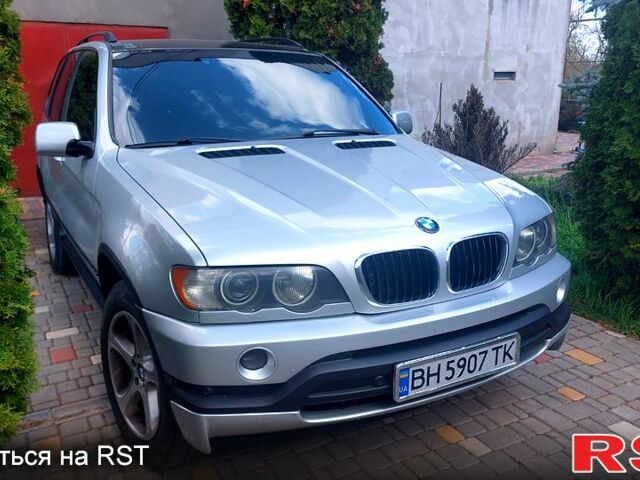 Серый БМВ Х5, объемом двигателя 3 л и пробегом 690 тыс. км за 9000 $, фото 1 на Automoto.ua