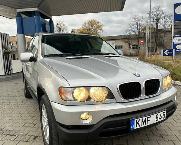 Сірий БМВ Х5, об'ємом двигуна 3 л та пробігом 300 тис. км за 5400 $, фото 1 на Automoto.ua