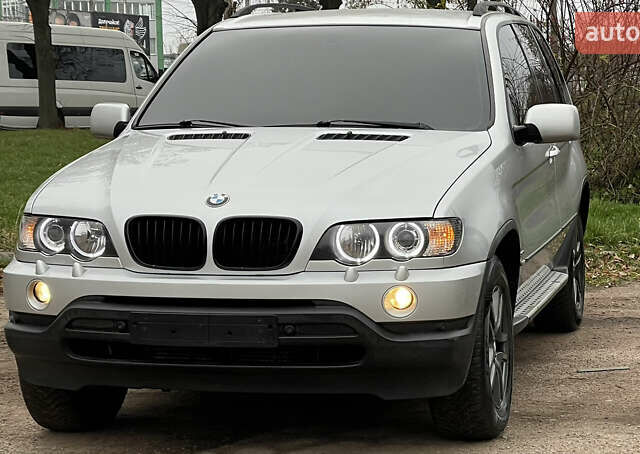 Сірий БМВ Х5, об'ємом двигуна 2.93 л та пробігом 417 тис. км за 9300 $, фото 1 на Automoto.ua