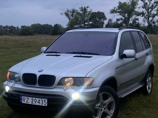 Серый БМВ Х5, объемом двигателя 3 л и пробегом 306 тыс. км за 5900 $, фото 1 на Automoto.ua