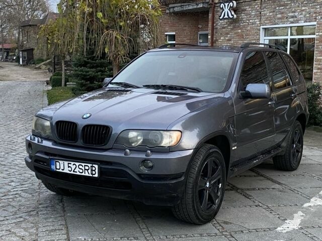 Серый БМВ Х5, объемом двигателя 3 л и пробегом 400 тыс. км за 4650 $, фото 1 на Automoto.ua