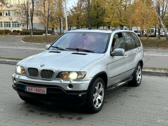 Серый БМВ Х5, объемом двигателя 3 л и пробегом 300 тыс. км за 3450 $, фото 1 на Automoto.ua
