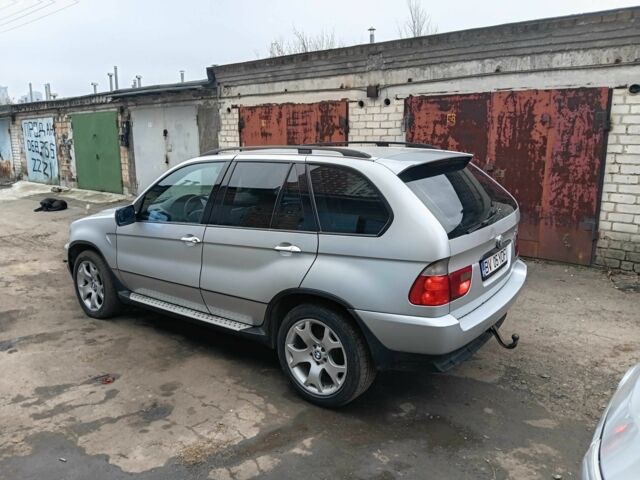 Серый БМВ Х5, объемом двигателя 3 л и пробегом 350 тыс. км за 3850 $, фото 1 на Automoto.ua
