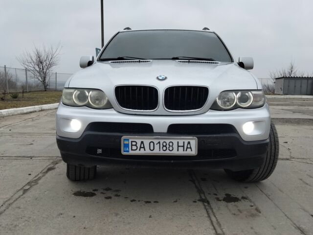Серый БМВ Х5, объемом двигателя 3 л и пробегом 400 тыс. км за 9000 $, фото 1 на Automoto.ua
